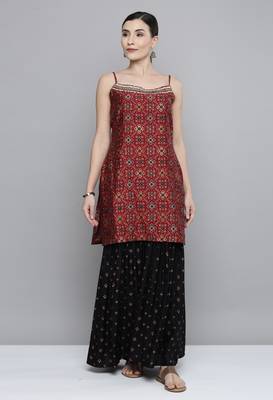 Maroon mirror silk blend salwar 5