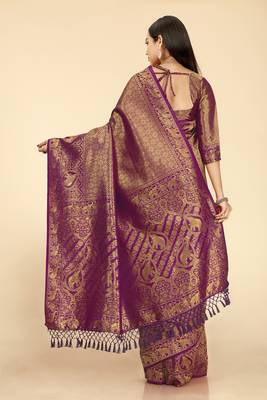 Magenta woven silk saree with blouse 4