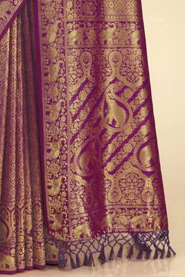 Magenta woven silk saree with blouse 5