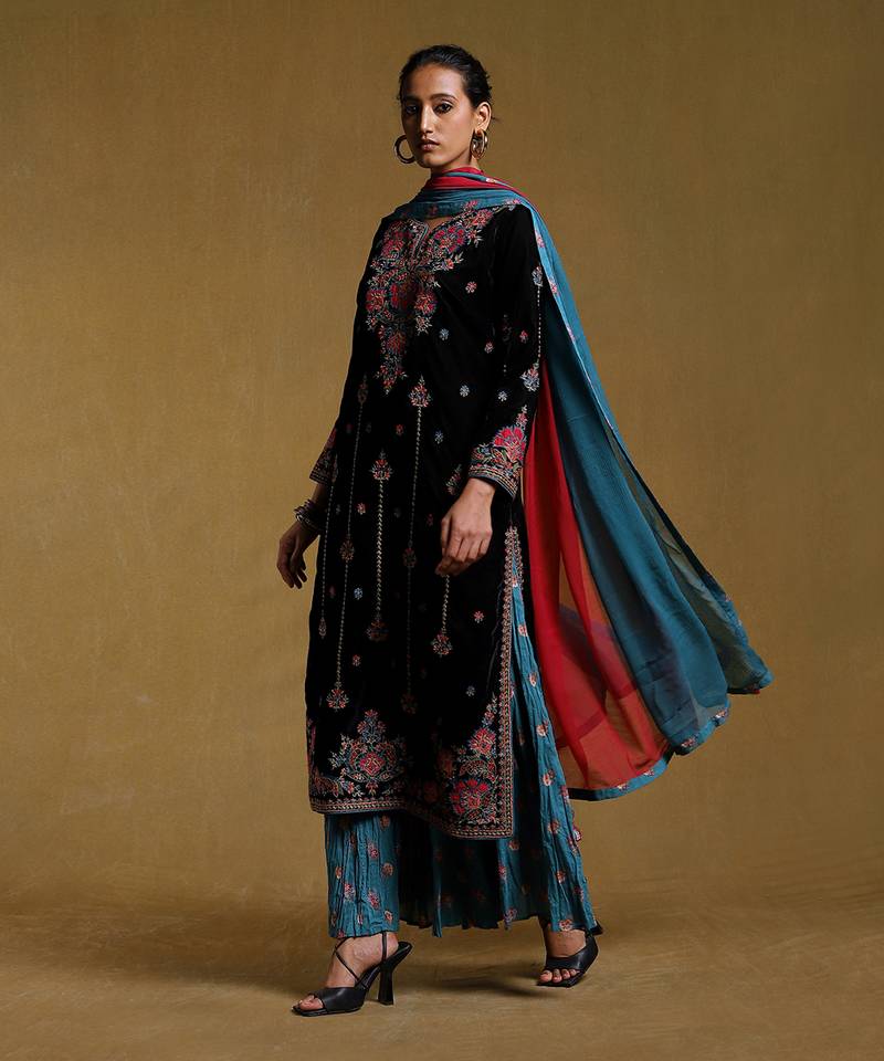 Black Embroidered Kurta Set by RITU KUMAR