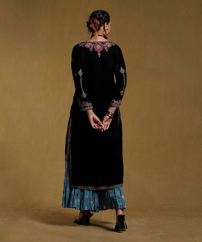 Black Embroidered Kurta Set by RITU KUMAR