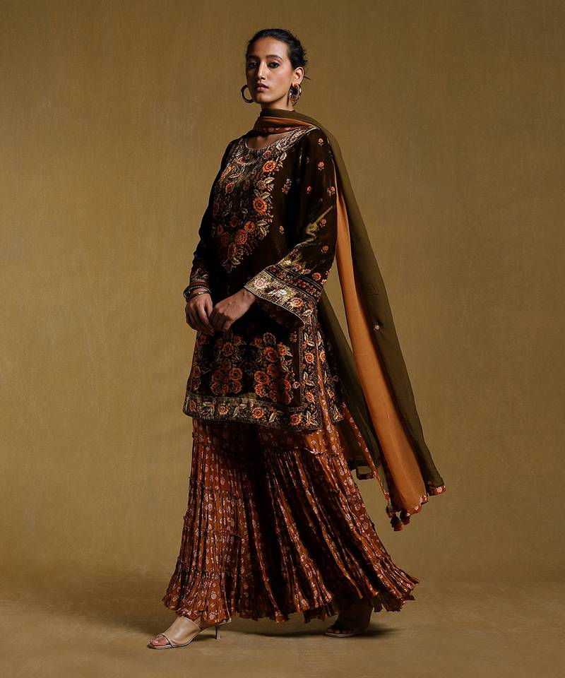 Green Floral Printed Kurta set by RITU KUMAR