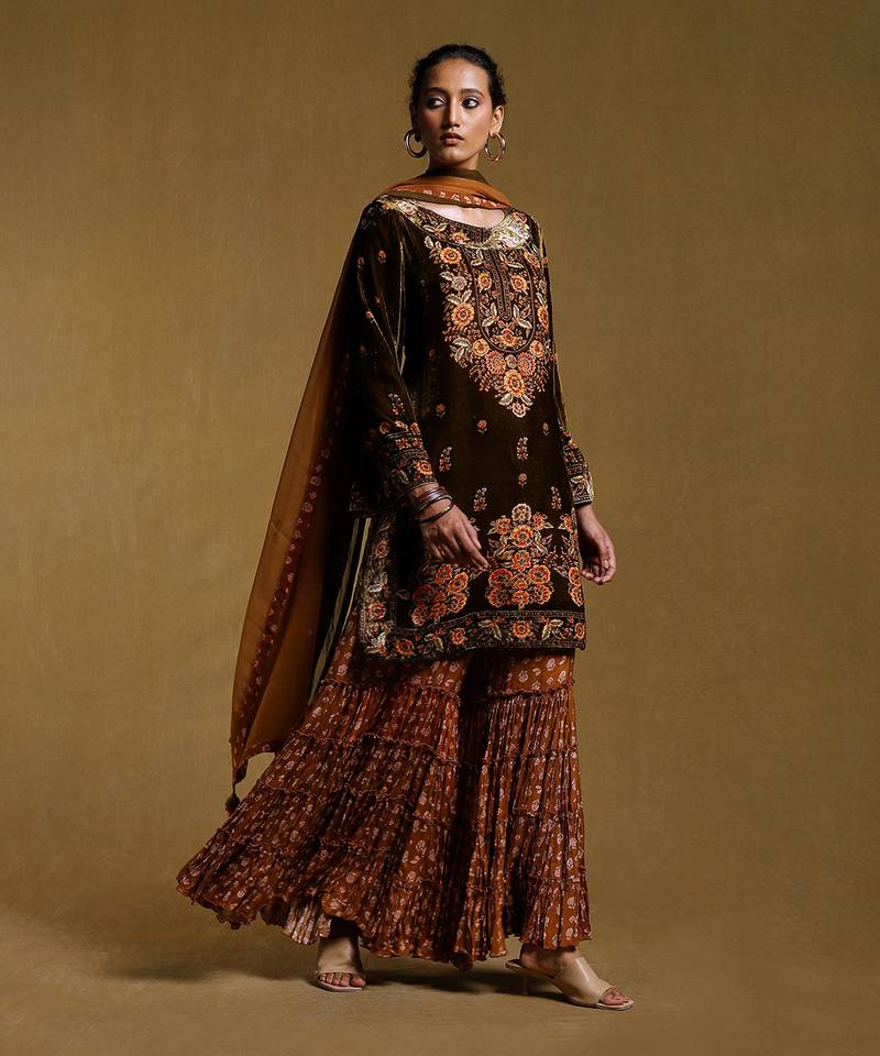 Green Floral Printed Kurta set by RITU KUMAR