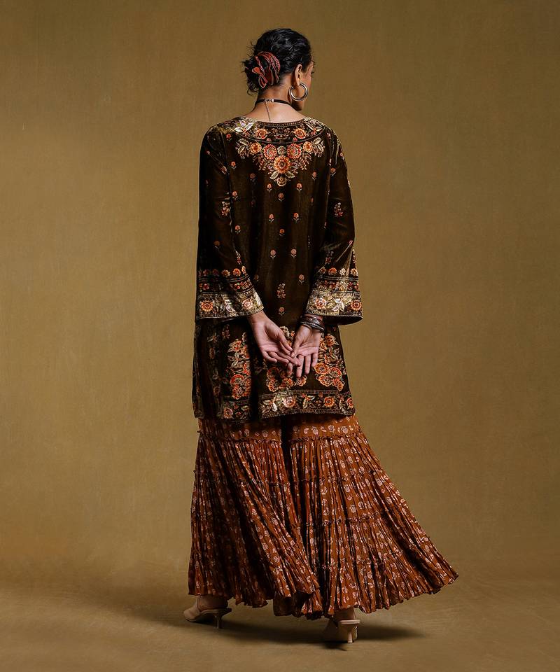 Green Floral Printed Kurta set by RITU KUMAR