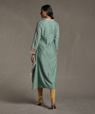 Green Embroidered Kurta Set by RITU KUMAR 4