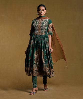 Green Printed Kurta Set by RITU KUMAR 1