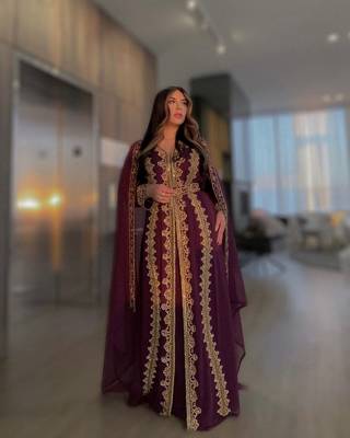Sara Creation Georgette Zari and Beads Embedded Wine Party Wear Kaftan 3