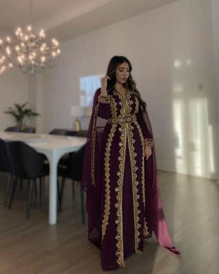 Sara Creation Georgette Zari and Beads Embedded Wine Party Wear Kaftan 4