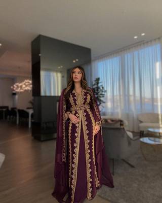 Sara Creation Georgette Zari and Beads Embedded Wine Party Wear Kaftan 5