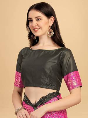 Black printed Banarasi silk blend Saree with blouse 3