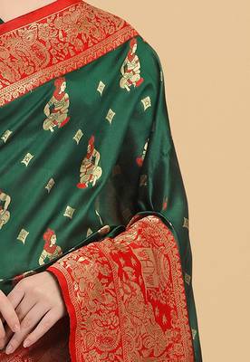 Green printed Banarasi silk blend saree with blouse 4