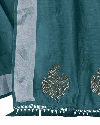 Blue plain Banarasi silk blend saree with blouse 4