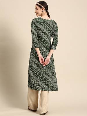 Women's Green Bandhani Printed Rayon Kurta. 2
