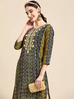 Women's Blue Bandhani Printed Rayon Kurta. 5