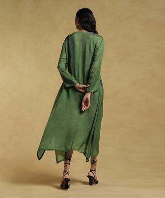 Green Textured Kurta by RITU KUMAR 4