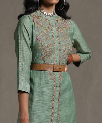 Green Embroidered Kurti by RITU KUMAR 4