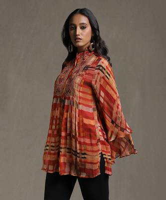 Rust Geometric Print Kurti by RITU KUMAR 4