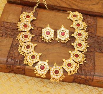 Red palakka Gold plated necklace with screw back earrings 1