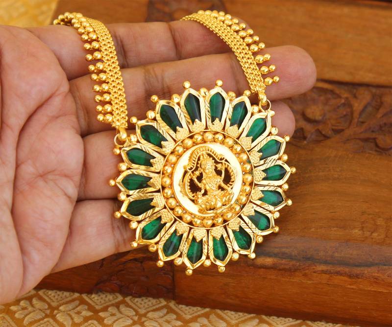 Temple high gold palakka necklace