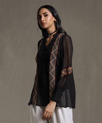 Black Embroidered Kurti by RITU KUMAR 3