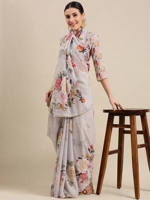 Women'S Wear Off White Colour Georgrtte With Floral Printed Also Comes With Pearl Lace Border Saree 1