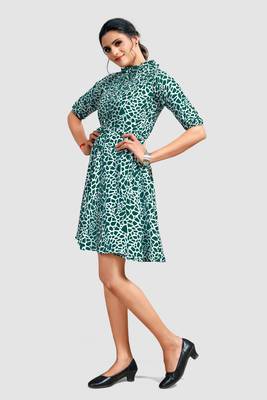 Green printed crepe short-dresses 3