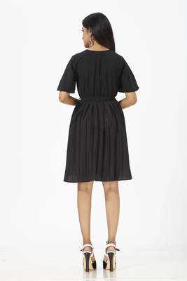 Black printed crepe short-dresses 2