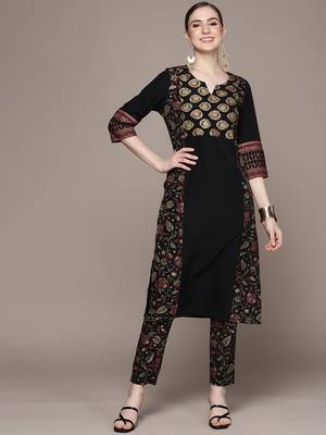 Black printed crepe kurta sets 1