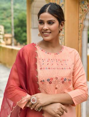 Gruhnaree Peach Floral Yoke Design A-Line Kurta with Trousers with Duppta 3