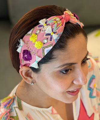 Joey & Pooh X Payal Singhal Ziva Headband 3