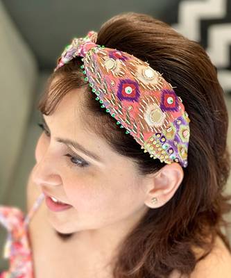 Joey & Pooh X Payal Singhal Maude Headband 2