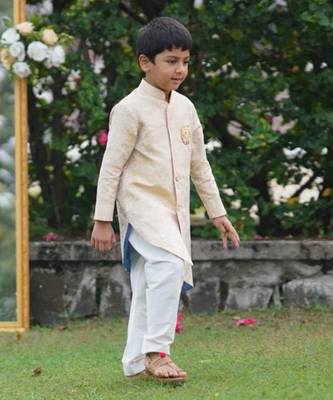 Gold Cotton embroidered MAHARAJA SHERWANI SET 2