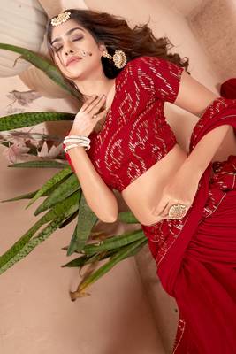 Red embroidered georgette semi stitched lehenga 4