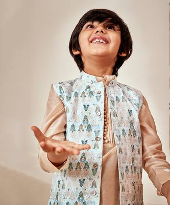 LINEN  PINTUCKS KURTA AND PAITHANI PYJAMA WITH DAIMOND BANDI 3