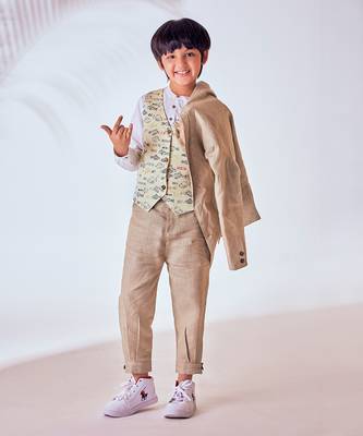 REVERSIBLE WAISTCOAT 3