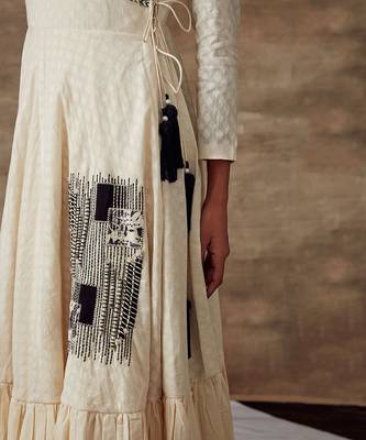 Ivory Angrakha Kurta & Dupatta 4