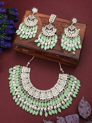Styylo Fashion Sea Green Traditional Gold Plated Kundan and Bead Necklace With Earring Maangtika 1