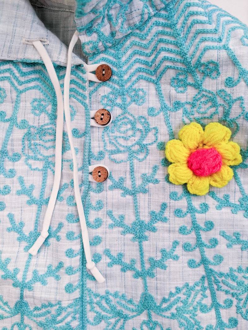 Halemons Sky Spring Woolen Flower Baby Girl Poncho Top