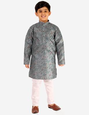 Grey Stripes SIlk Jacquard Kurta Pajama Set // Traditional Wear 1