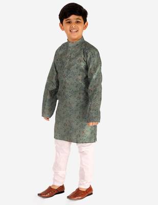 Green Stripes SIlk Jacquard Kurta Pajama Set // Traditional Wear 2
