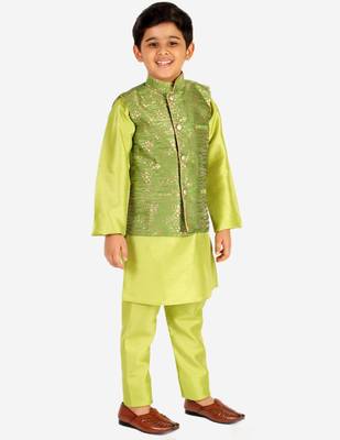 Green Stripes SIlk Jacquard Kurta Pajama Set // Traditional Wear 3