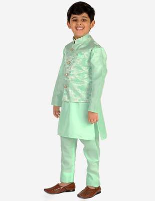 Green Stripes SIlk Jacquard Kurta Pajama Set // Traditional Wear 1