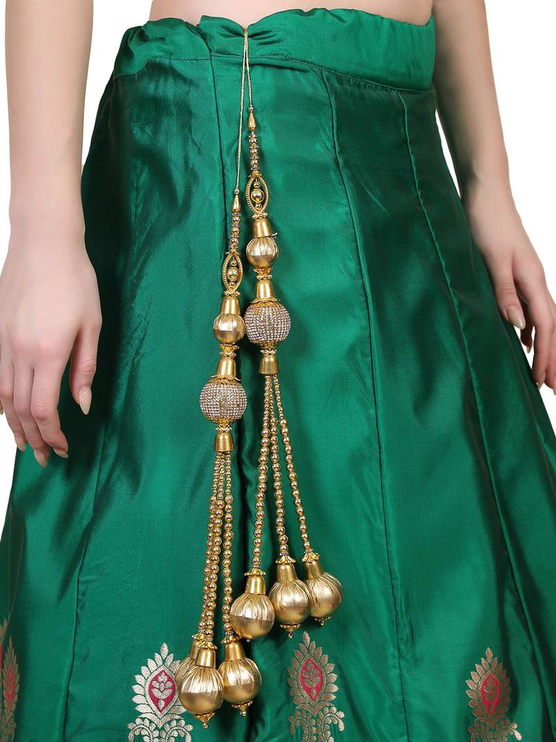 Styylo Fashion Gold Plated with Pearl Red Bridal Lehenga and Saree Fancy And Beautiful Latkan (Set of 2)