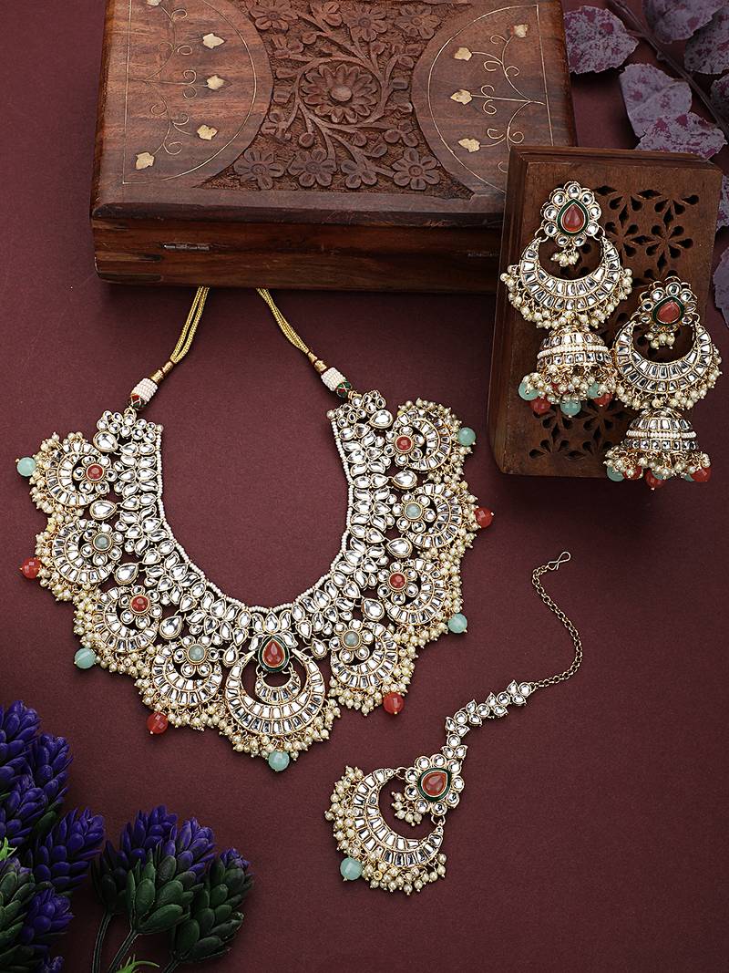 Styylo Fashion Traditional Gold Plated Kundan Stone With Multi Beads Necklace With earring Maangtika