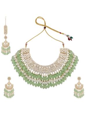 Styylo Fashion Sea Green Traditional Gold Plated Kundan and Bead Necklace With Earring Maangtika 4