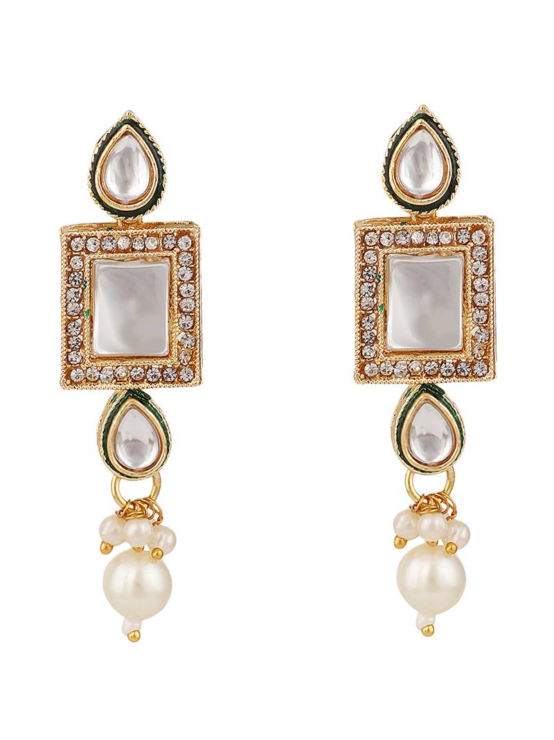 Styylo Fashion Kundan Gold Tone White Stone Studded Choker Necklace With Earring Maangtika