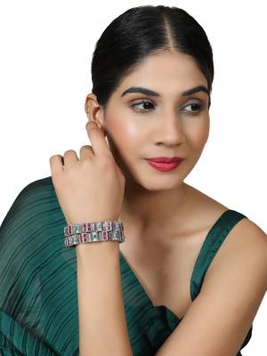 Styylo Fashion Set of 2 Silver Oxidised Curved Designed Red and Green Stone Studded Bangles 2