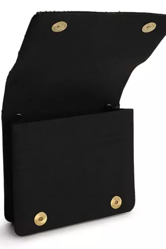 Black Divaa clutch