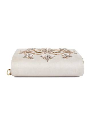 Peech Motif clutch 6