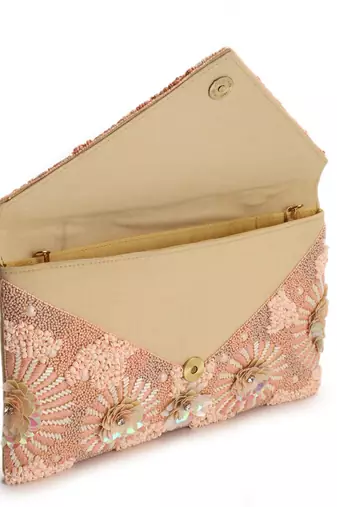 Peechy Noon clutch